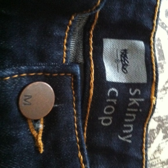 Jeans - Picture 2 of 3