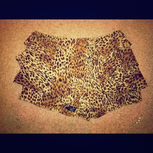 Leopard ruffle highwasited shorts