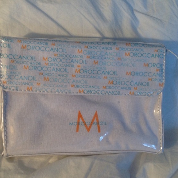 Moroccan Oil waterproof travel bag