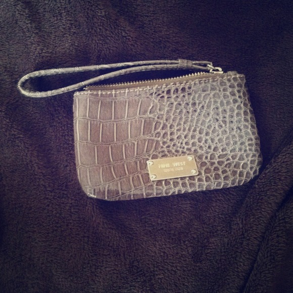 Nine West wristlet