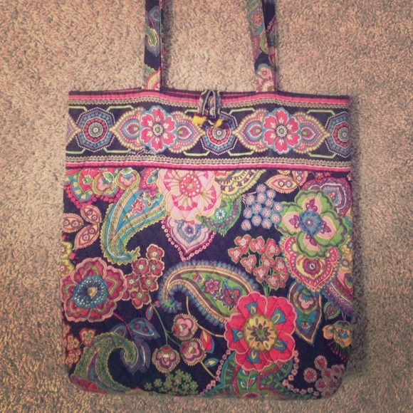 💯% Vera Bradley!