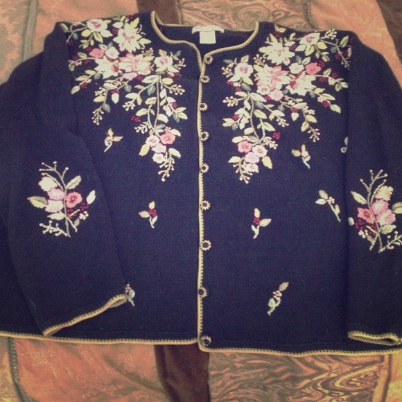Black embroidery cardigan sweater