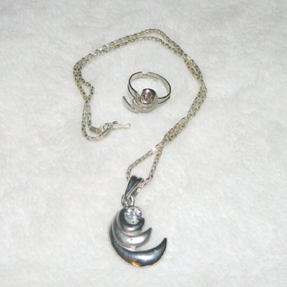 Unique Design Jewelry Set! - Picture 2 of 2