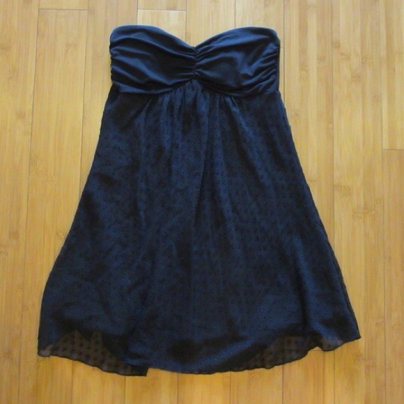 Forever 21 Tops - Black Flowing Top 🎀