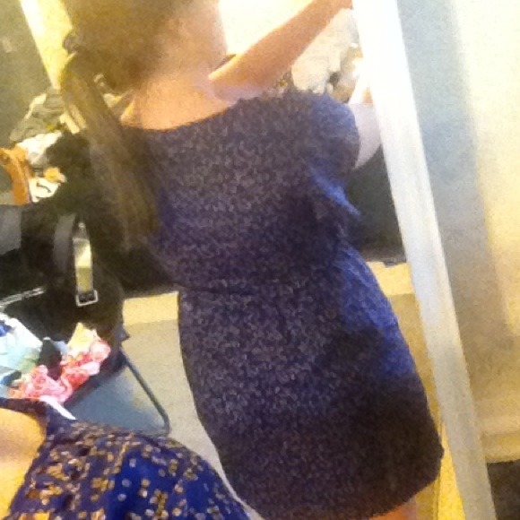 Reserved in bundle! Adorable blue with white dress - Picture 4 of 4