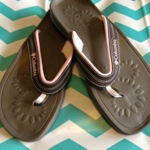 Super Comfy Brown/Pink Columbia Flip Flops