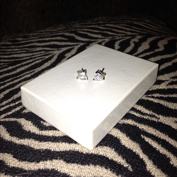 ♦SOLD♦CZ Silver Heart Studs