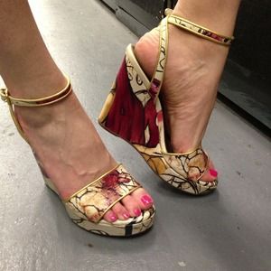 *SALE***REDUCED* Prada Fairy Print wedge