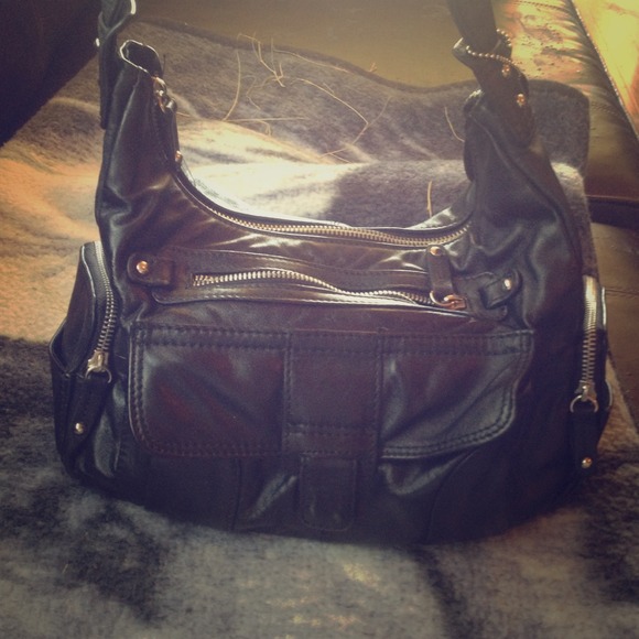 Black leather purse, multiple pockets