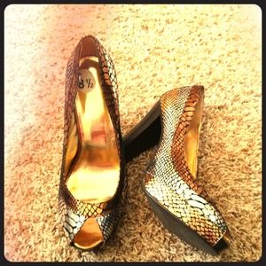 Colorful heals