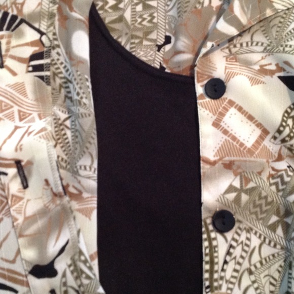 Beautiful multicolored blouse with black shell - Picture 4 of 4