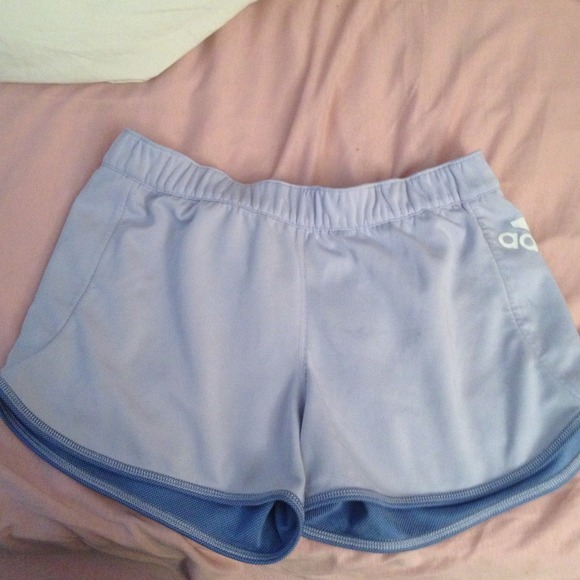 🔴SOLD IN A BUNDLE🔴 Adidas shorts