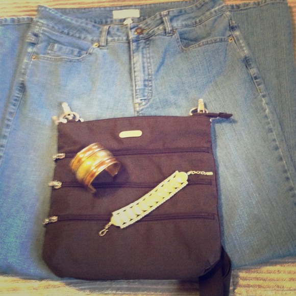 SOLD IN A BUNDLE!!!!!