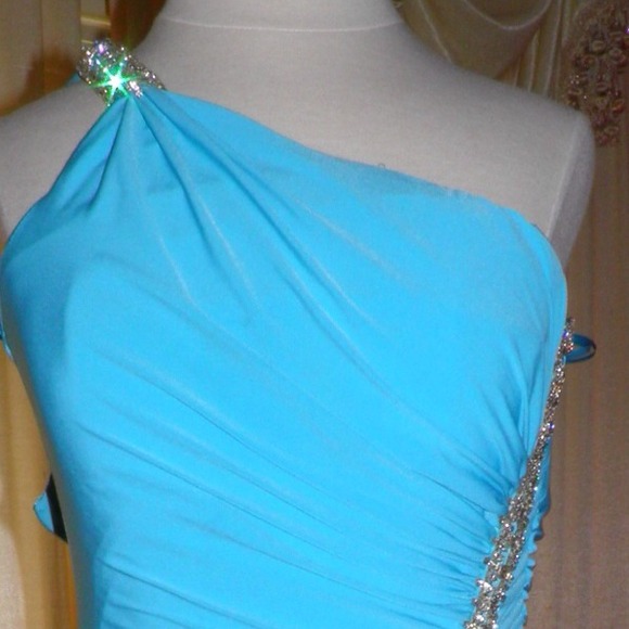 MARY L BLUE PROM FORMAL DRESS DRESS SIZE 4 - Picture 3 of 4
