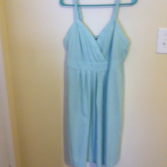 Green spring/summer dress. Never worn, nwot