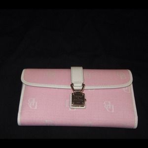 Dooney & bourke pink signature checkbook wallet