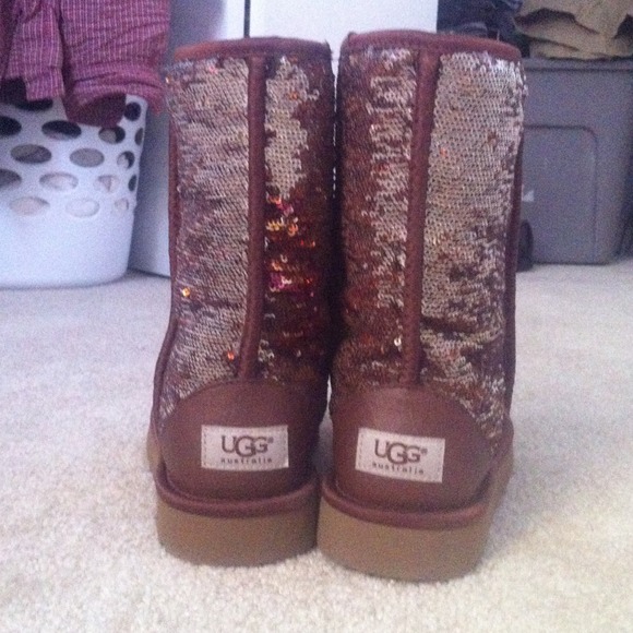 SOLD - Picture 2 of 4