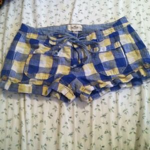Size 1 Hollister shorts PRICE REDUCED!!