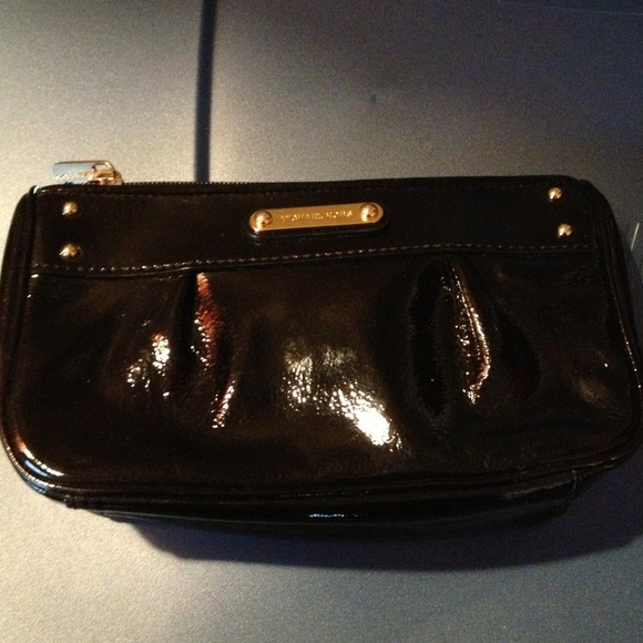SOLD🙌🙌🙌🚫Michael Kors Clutch
