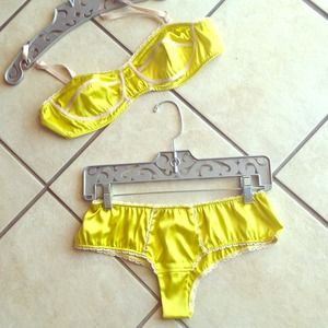 Zink chartreuse bralet and panty