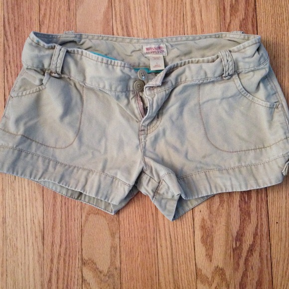 Mossimo khaki shorts