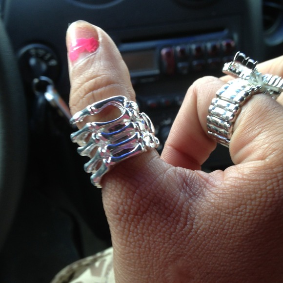 Rings - Picture 2 of 3