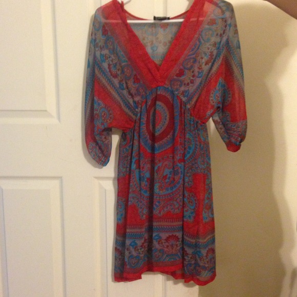 Mid sleeve dress
