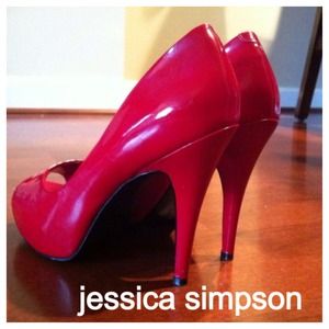Jessica Simpson Peep-toes