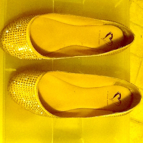Steve Madden bling flats
