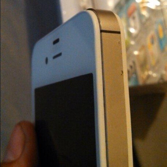 SOLD!!!!  iPhone 4S 💕📱 - Picture 3 of 4