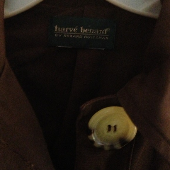 Jacket with large buttons - Picture 2 of 2