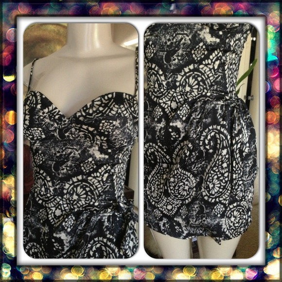 That Little Dress - Picture 2 of 2