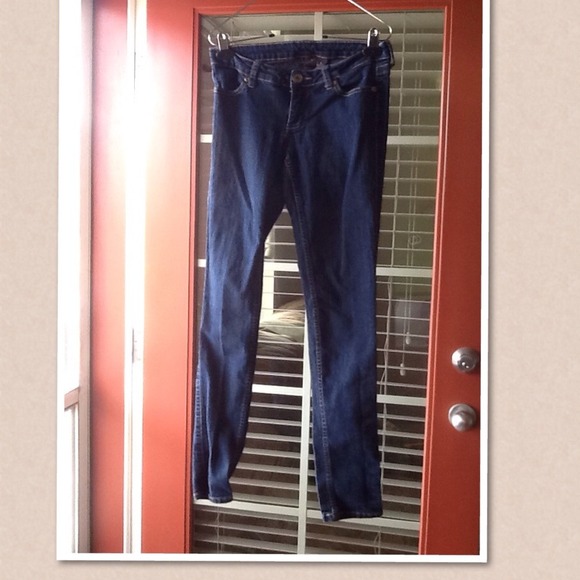 👖LIKE NEW CITY STREETS SKINNY JEANS! SIZE 5!👖