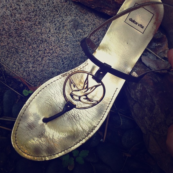 Dolce Vita Dove Sandals