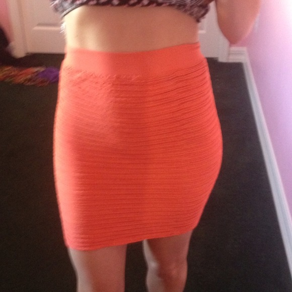 Dresses & Skirts - Coral Skirt/Red Necklace/Pink Thread Earring Bundl