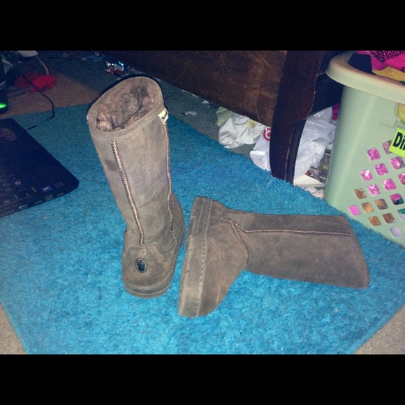 Women's Bearpaw Meadow Boots