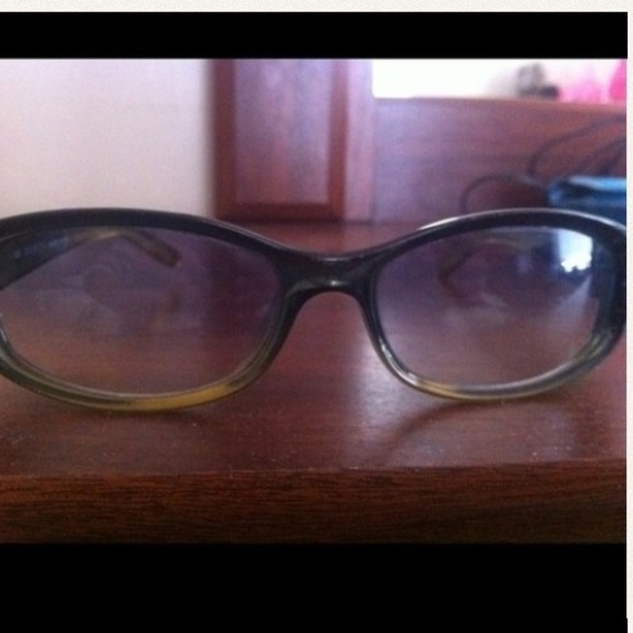✳REDUCED✳ AUTHENTIC GUCCI OPTYL GLASSES