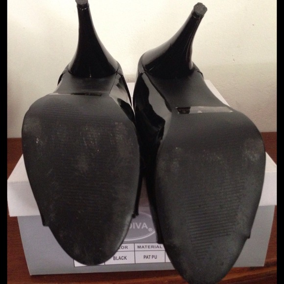 🎉🎉🎉 Reduced Wild Diva Shoes🎉🎉🎉🎉 - Picture 3 of 4