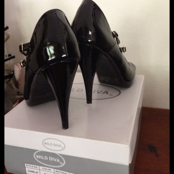🎉🎉🎉 Reduced Wild Diva Shoes🎉🎉🎉🎉 - Picture 4 of 4