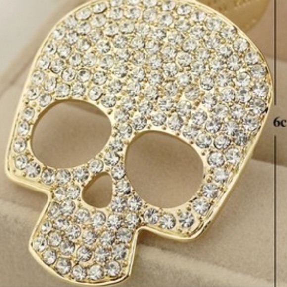 "GOLDTONE BLING " SKULL" NECKLACE WITH CHAIN - Picture 4 of 4