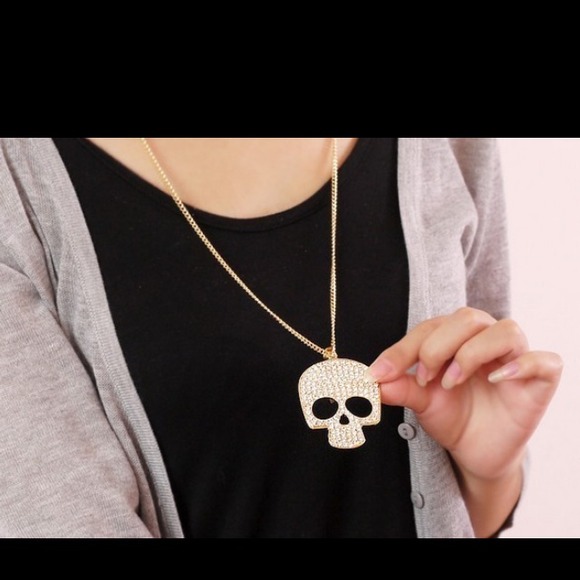 "GOLDTONE BLING " SKULL" NECKLACE WITH CHAIN - Picture 2 of 4