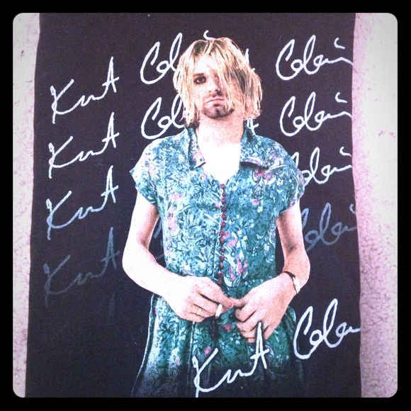 SOLD Kurt cobain shirt