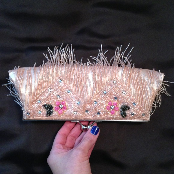 Vintage Sequin-beaded Clutch - Picture 3 of 3