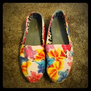 Floral toms