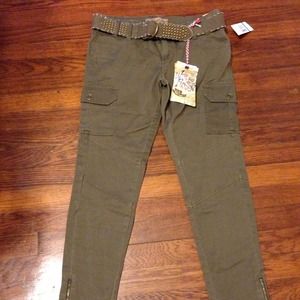 Juniors green skinny jeans