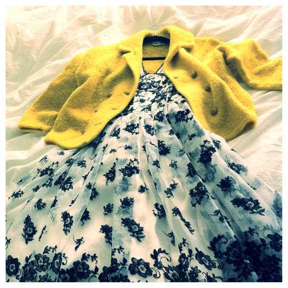 **SOLD** H&M black and white dress