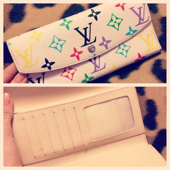 Louis Vuitton Inspired Wallet.