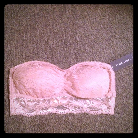 🚫SOLD🚫Size M strapless bra!😍 🌟NWT🌟💋