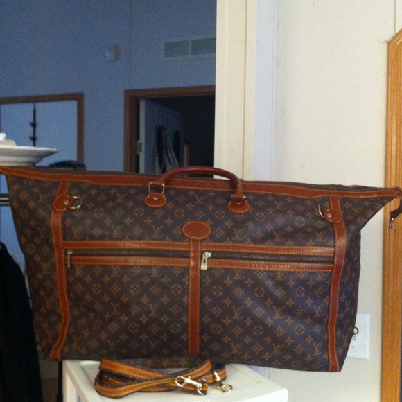 Front Pic of Authentic LV Luggage!