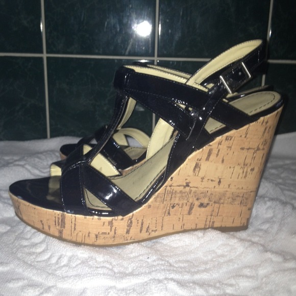 Black strappy wedge shoes